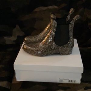 NEW Report Slicker Chelsea Rain Bootie Shimmer 7